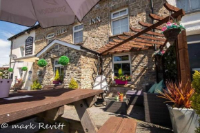  The White Hart Inn  Лландеило